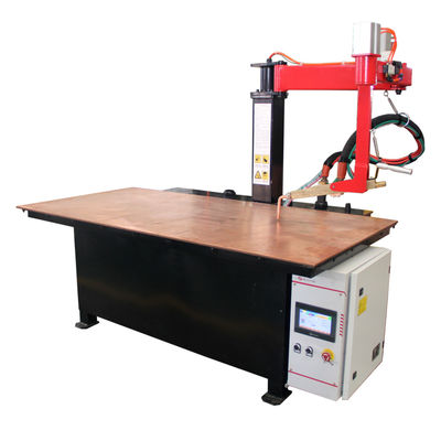 Ein guter Preis. Robotertabellen-Punktschweissen-Maschine des arm-180KVA 2000mm für Blech online