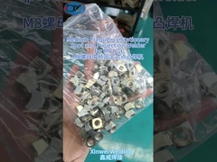 Schweißen von M8-Nüssen mit mittlerer Frequenz stationärer Punktschweißmaschine